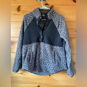 Lincoln Outfitters Grey Cheetah Print Sherpa Pullover